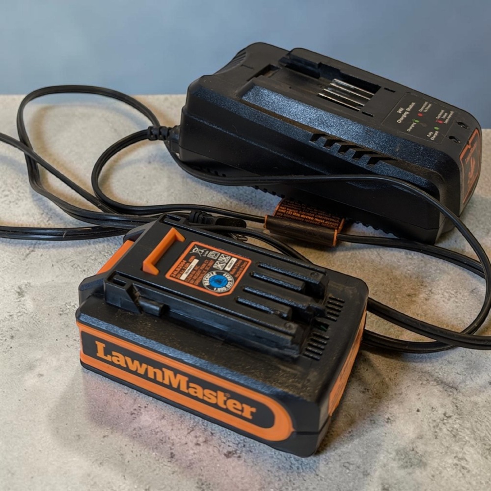 LawnMaster 24V Max Lithium 2.0Ah Battery 24LB2004 & Charger 24LFC14-ETL TESTED